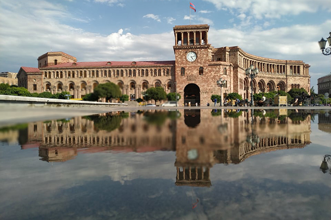 правительство, Ереван, площадь Республики