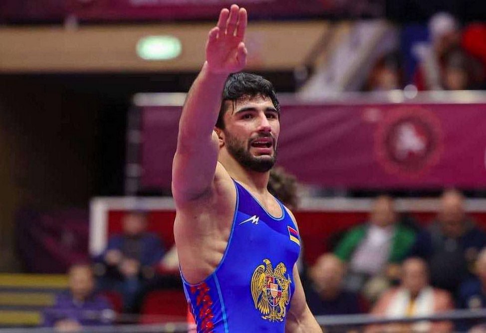 Армянский борец Арман Андреасян пробился в полуфинал ЧЕ, победив соперника из Грузии (ВИДЕО )