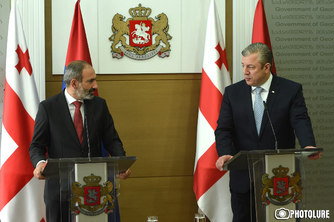 Никол Пашинян и премьер-министр Грузии Георгий Квирикашвили