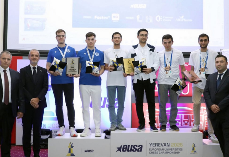 Армянские шахматисты-студенты выиграли чемпионат Европы среди университетских команд (ФОТО)