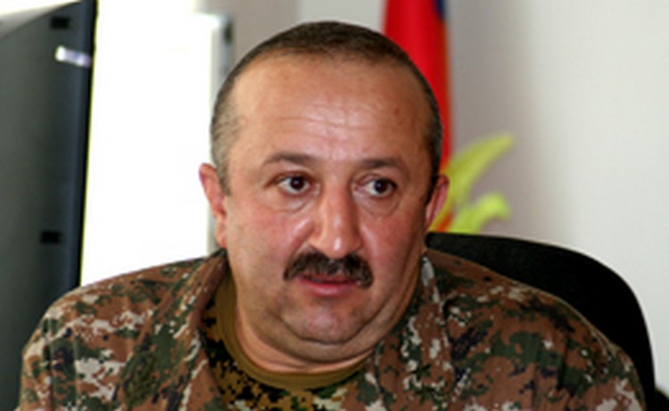 Министр обороны НКР обратил внимание сопредседателей на провокации со стороны азербайджанских военнослужащих Министр обороны НКР обратил внимание сопредседателей на провокации со стороны азербайджанских военнослужащих